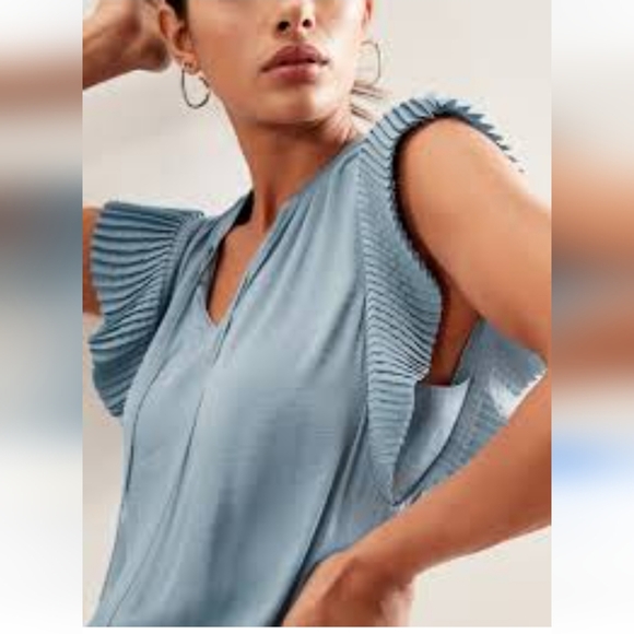 Banana Republic Factory Pleat-Sleeve Top - Picture 1 of 10